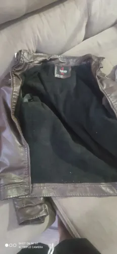 Jaqueta de Couro Tushidi Italy Style Usada
