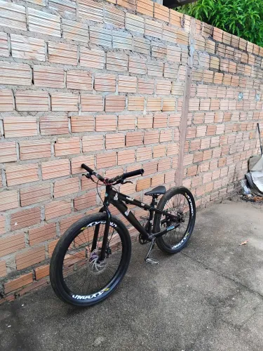Bicicleta vikingx tuff 25 pintada, aro 26, ACEITO NOTEBOOK EM TROCA