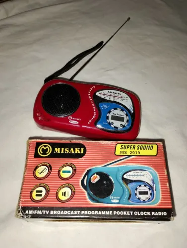 Rádio a pilha FM AM