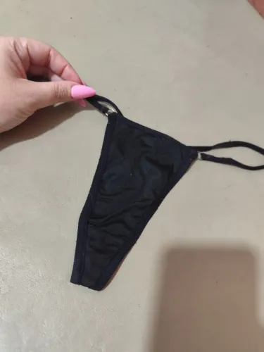 Calcinha preta usada