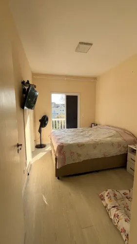 Casa de condomínio sobrado para venda tem 90 metros quadrados com 3 quartos