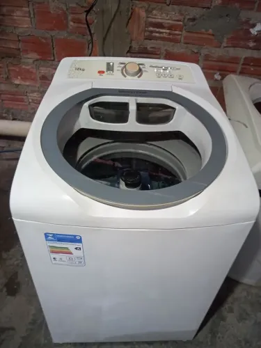 Maquina de lavar roupa