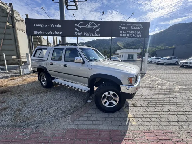 Toyota Hilux CD SR5 4X4 2.8 Diesel 2001