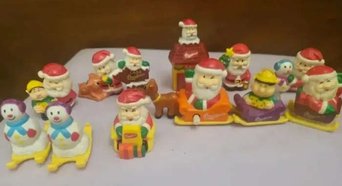 12 miniaturas antigas de Natal Bauduco