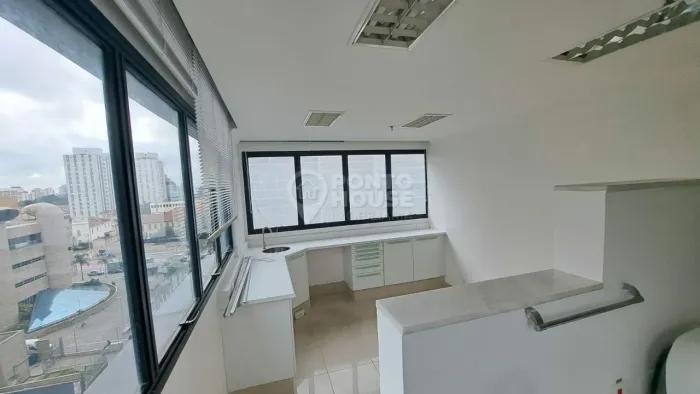 Conjunto comercial à venda na Vila Mariana perto do metro 3 salas 1 vaga 48mts2