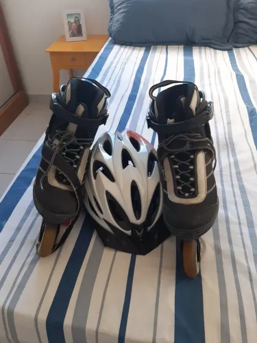 Patins preto c/capacete n°38