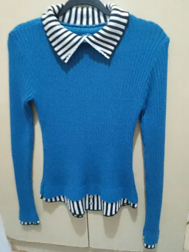 Blusa Tricô Azul com Gola Listrada | Veste até 42