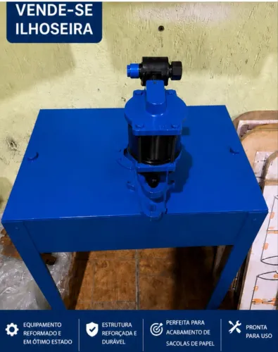 Vende-se Ilhoseira com acionamento no pedal!
