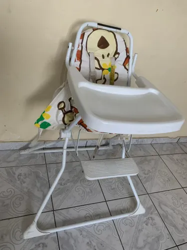 Quadriciclo infantil, cadeira de alimentação, andador