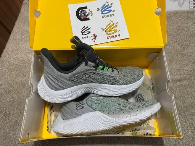 Under Armour Curry Flow 9 Sesame Street - cinza tamanho 40