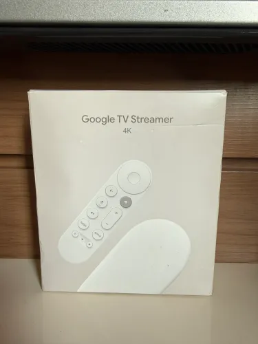 Google TV Streamer 4K, 32GB, Cor Porcelain, Lacrado