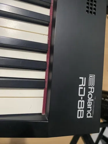 Piano Roland RD88 
