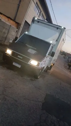Vendo uma Iveco daily 3513