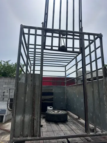 Gaiola pra carregar animal de grande porte