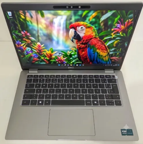 Notebook Dell Latitude Core Ultra 5-135U VPro iA 12 Núcleos DDR5 Tela de 14 21 Dias de Uso