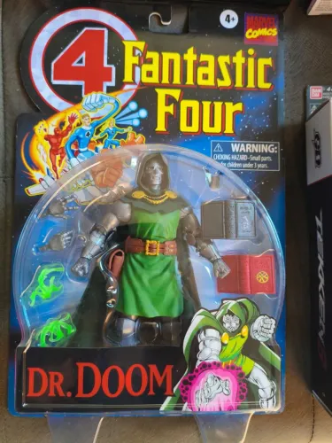 Dr doom marvel legends