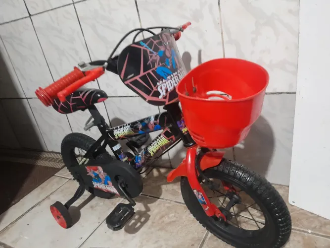 Bicicleta aro 12 Homem-bomba