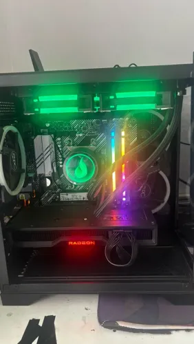 Placa de Vídeo 6750XT