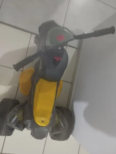 Triciclo elétrico