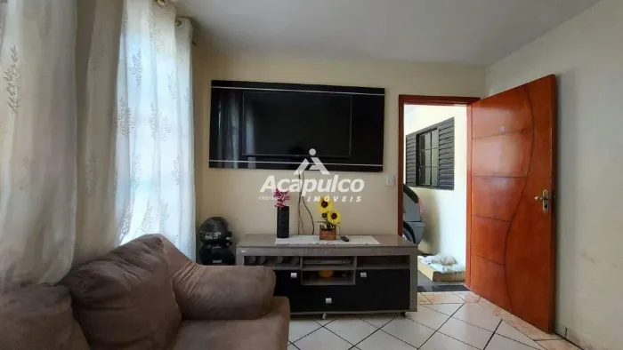 Casa à venda com 04 quartos e 03 vagas de garagem no bairro Antônio Zanaga II em Americana
