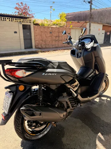 Nmax 160 impecavel