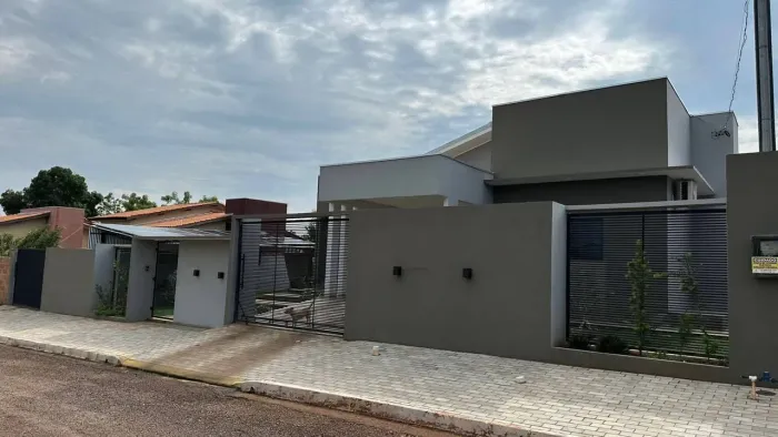 CASA ALTO PADRÃO 