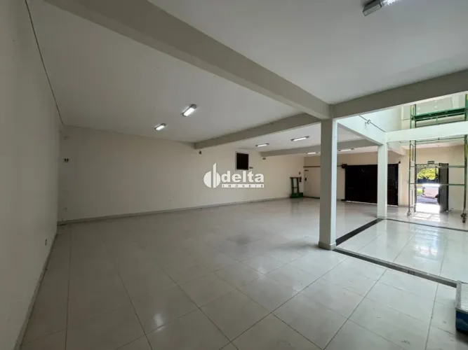 Loja Comercial disponível para Locação no bairro Granada em Uberlândia-MG