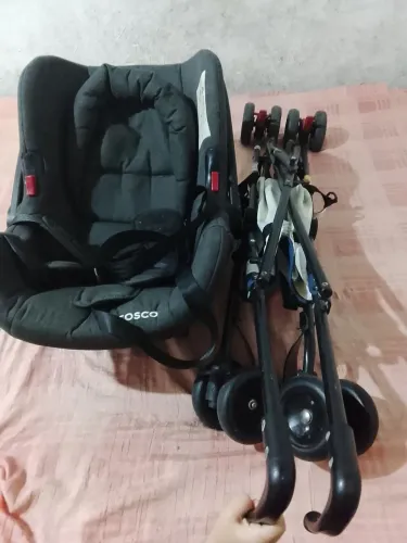 bebê conforto e carrinho