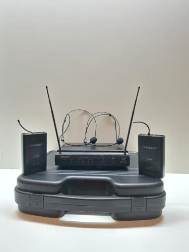 Sistema Microfone Sem Fio Karsect KRU-302 UHF duplo