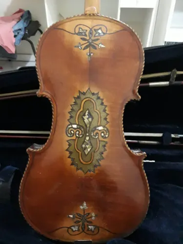 Venda de instrumentos clássicos novos  semi novos e antiguidades musicais