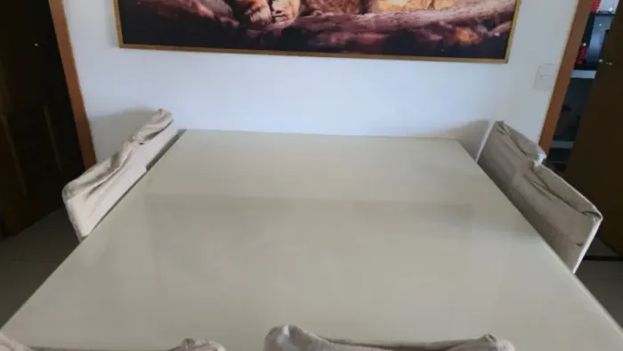 Mesa de jantar em laca por 160x160