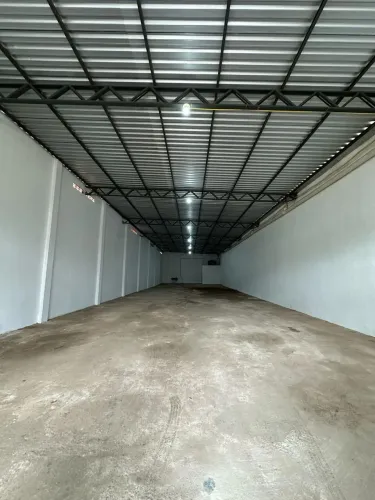 Pavilhão/Galpão Industrial ALUGA-SE GALPÃO / DEPÓSITO COMERCIAL
