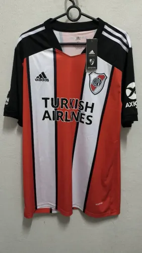 CAMISAS DE TIME DE FUTEBOL,DE QUALIDADE OFICIAL INTERESSE CHAMA NO WHATSAPP *