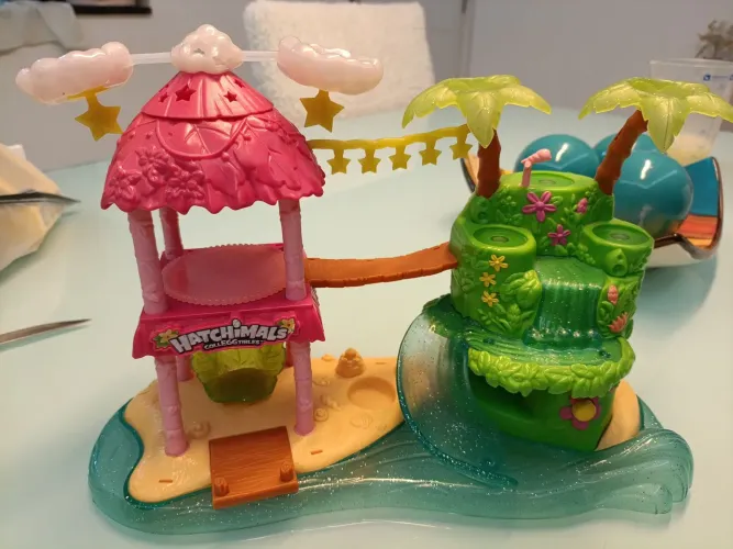 Hatchimals ilha tropical