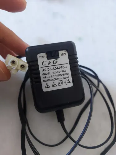 Fonte AC/DC C&G Modelo YX-3515A8 - 6V 250mA - Bivolt