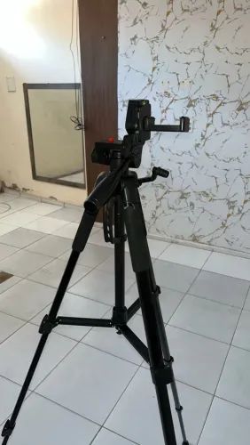 Tripé para máquina fotográfica e celular 