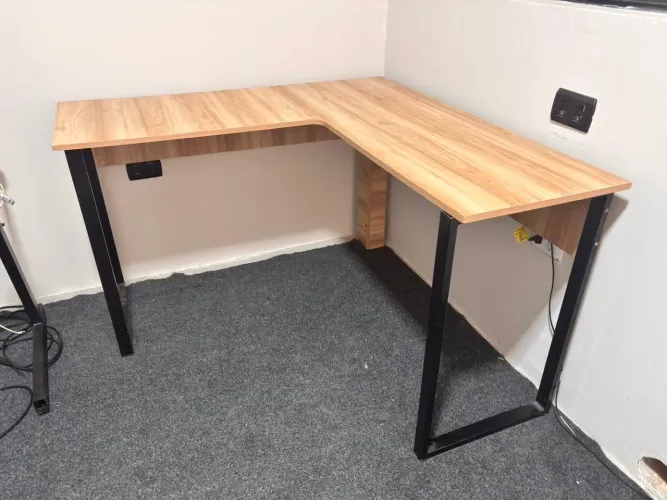 Mesa formato L