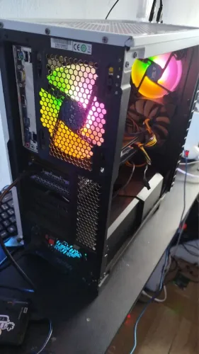Computador gamer ryzen5500, A520M, RX580, 8Ram, SSD512gb
