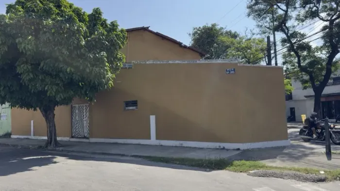 Casa residencial e comercial com 188 m² na Av. Jovita Feitosa, 4 quartos