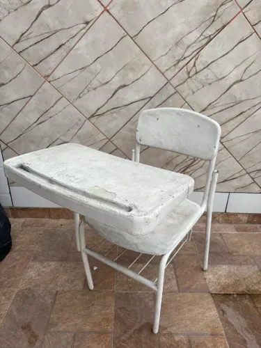 Cadeira escolar