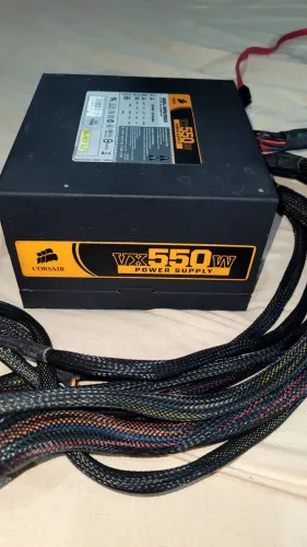 Fonte Corsair VX 550w