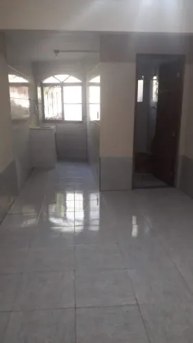 Alugo kitnet no centro de Petrópolis 