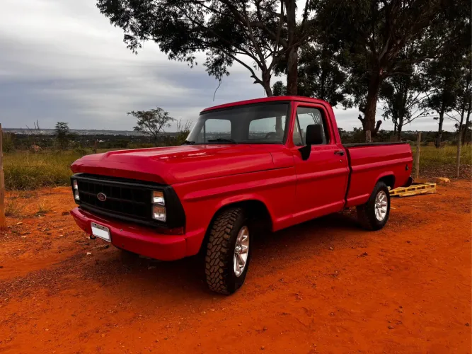 Ford F-1000 Super Diesel / Super Diesel Turbo 1990