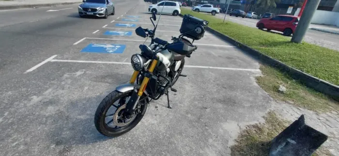 Triumph Scrambler 400X 2024/2024 | Revisões em Concessionária | IPVA Pago | Impecável