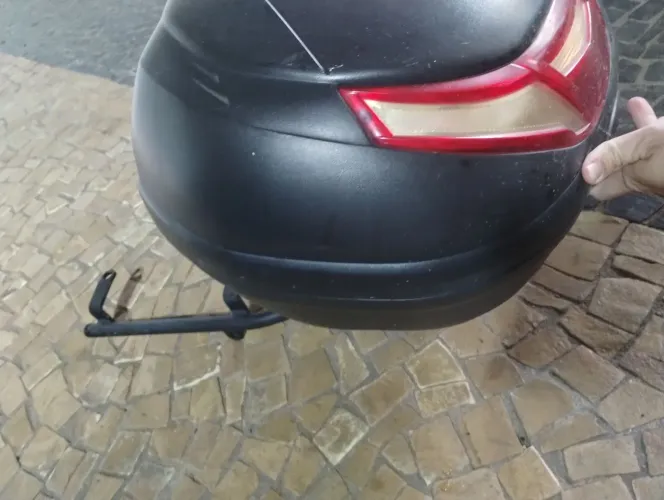 Versys 650 - Baú e suporte