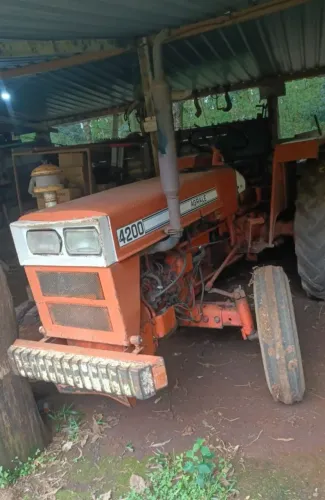Trator Agrale 4200