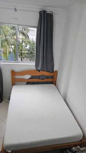 Colchão Casal Emma One Light Ortopédico - Ótimo Estado (Motivo Mudança)