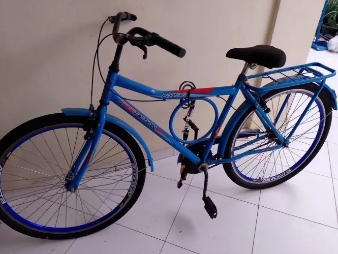 Vendo essa bicicleta semi nova