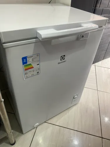Freezer electrolux 143 Litros