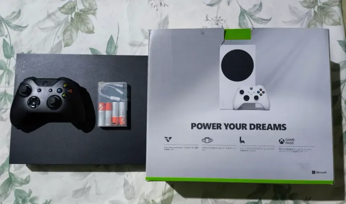 Vende Xbox one x